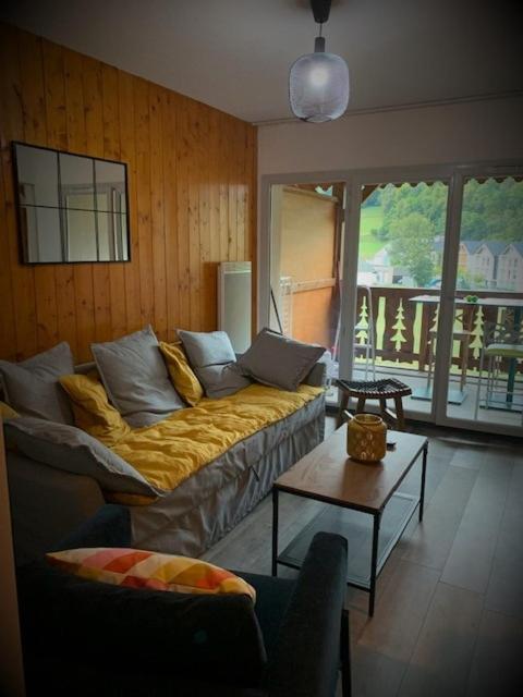 Appartement Tt Confort Au Coeur Des Montagnes Vue Sur Les Montagnes II Wifi Luz-Saint-Sauveur Buitenkant foto
